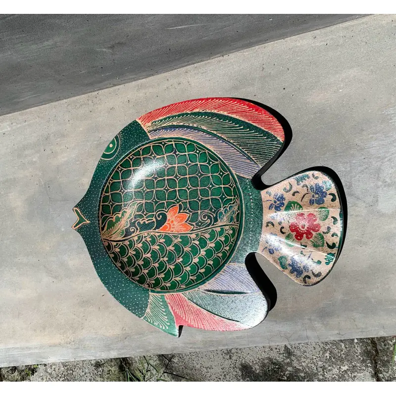 Artisan Gourami Fish Wooden Plate